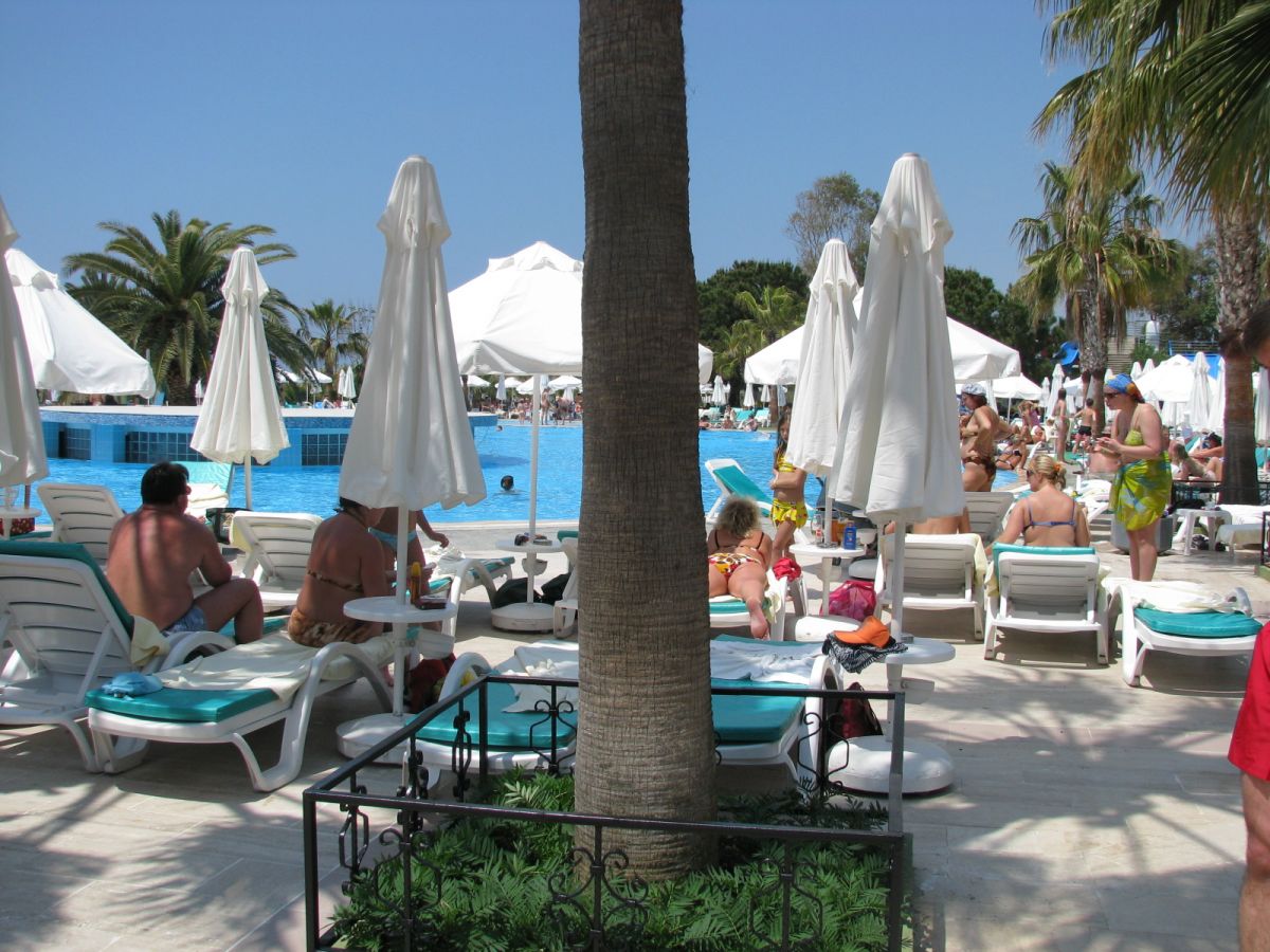 imagini hotel DELPHIN BOTANIK